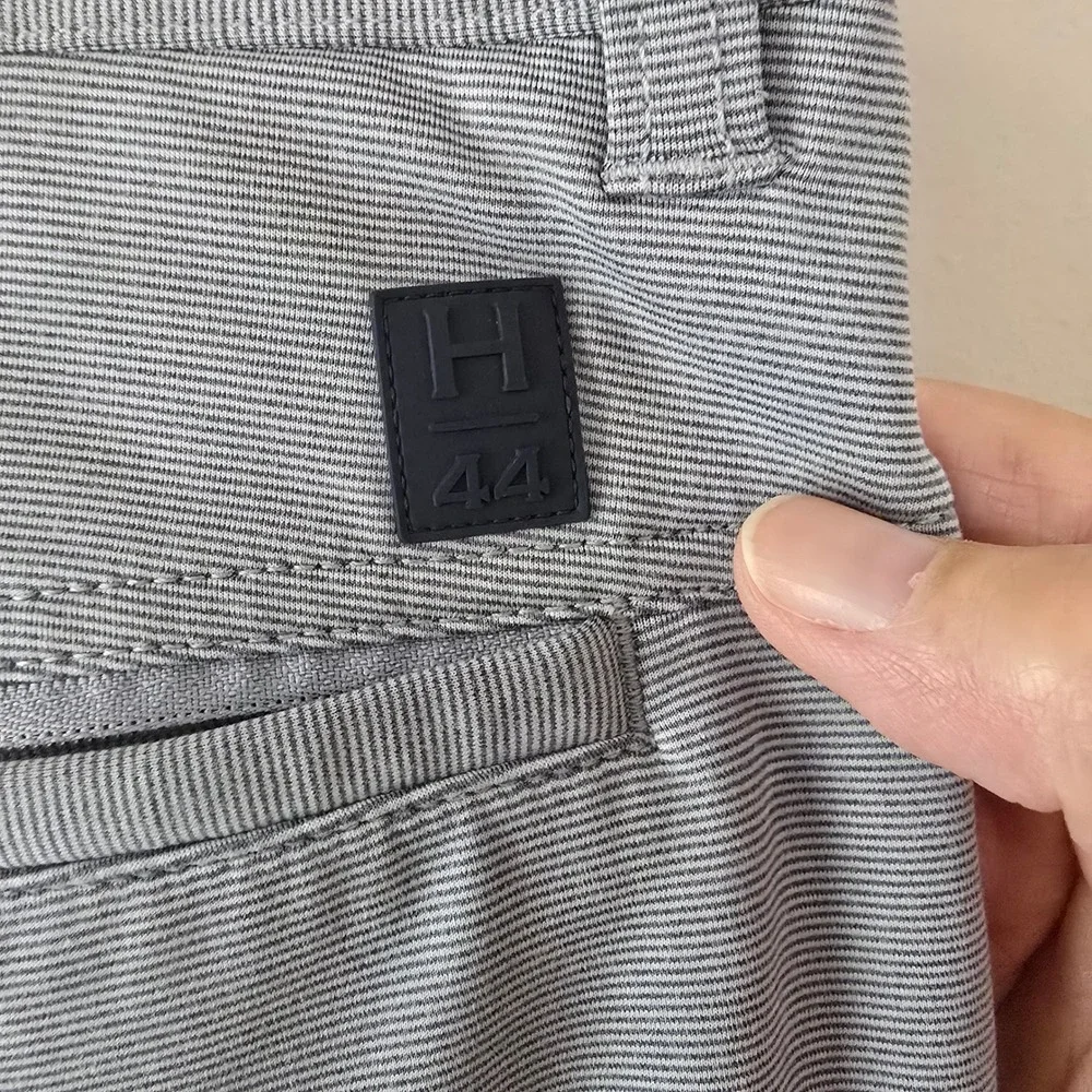 Halsey Sport Mens Grey Micro Stripe Performance Golf Shorts Size 36 Stretch